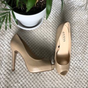 Tan leather Guess Los Angeles high heels